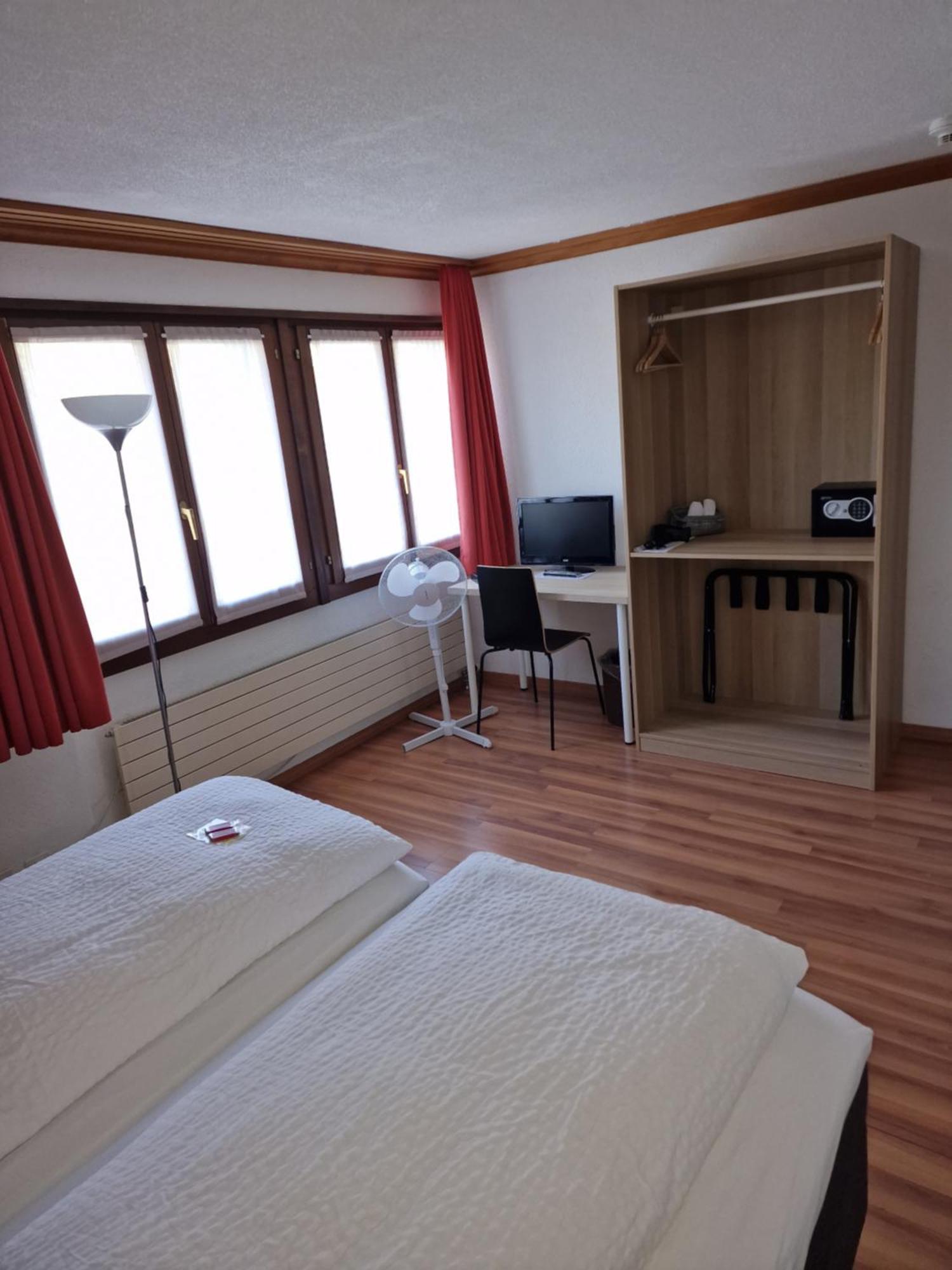 Hotel Alpha Thun Eksteriør billede