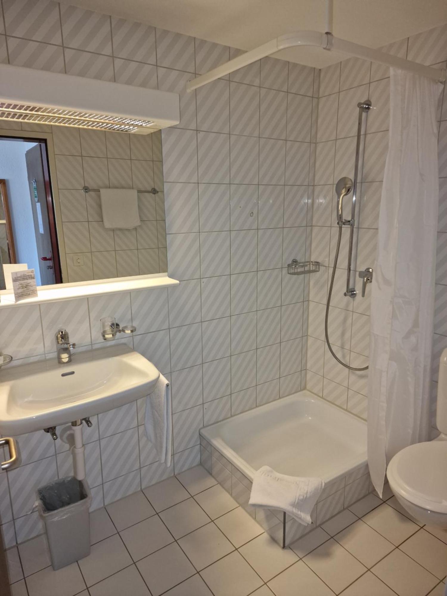 Hotel Alpha Thun Eksteriør billede