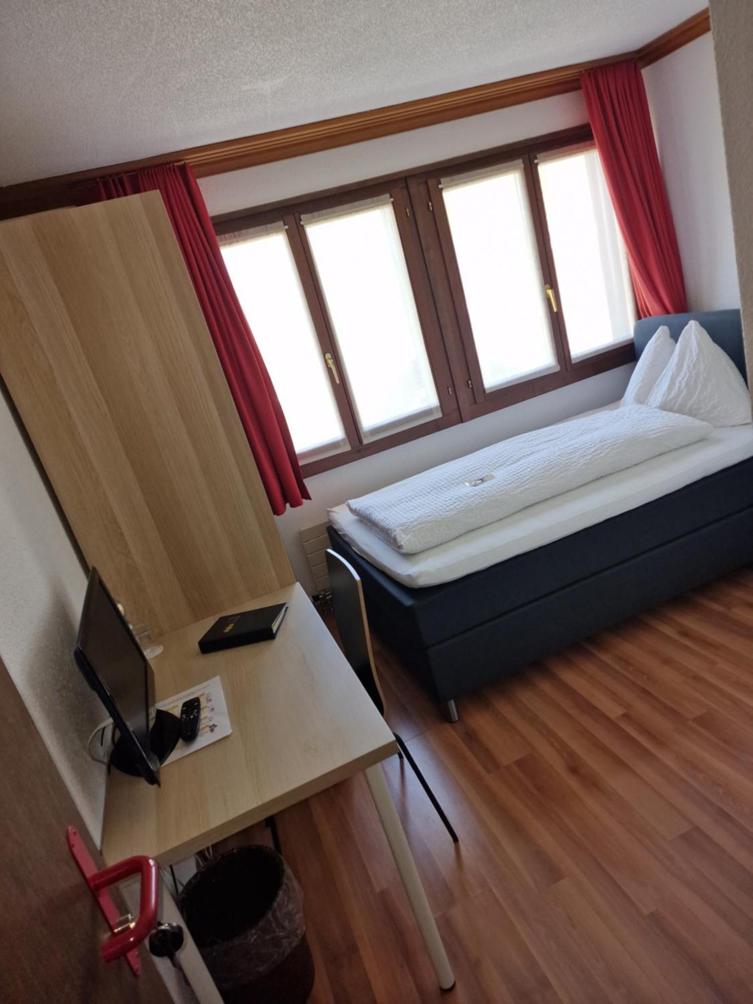 Hotel Alpha Thun Eksteriør billede