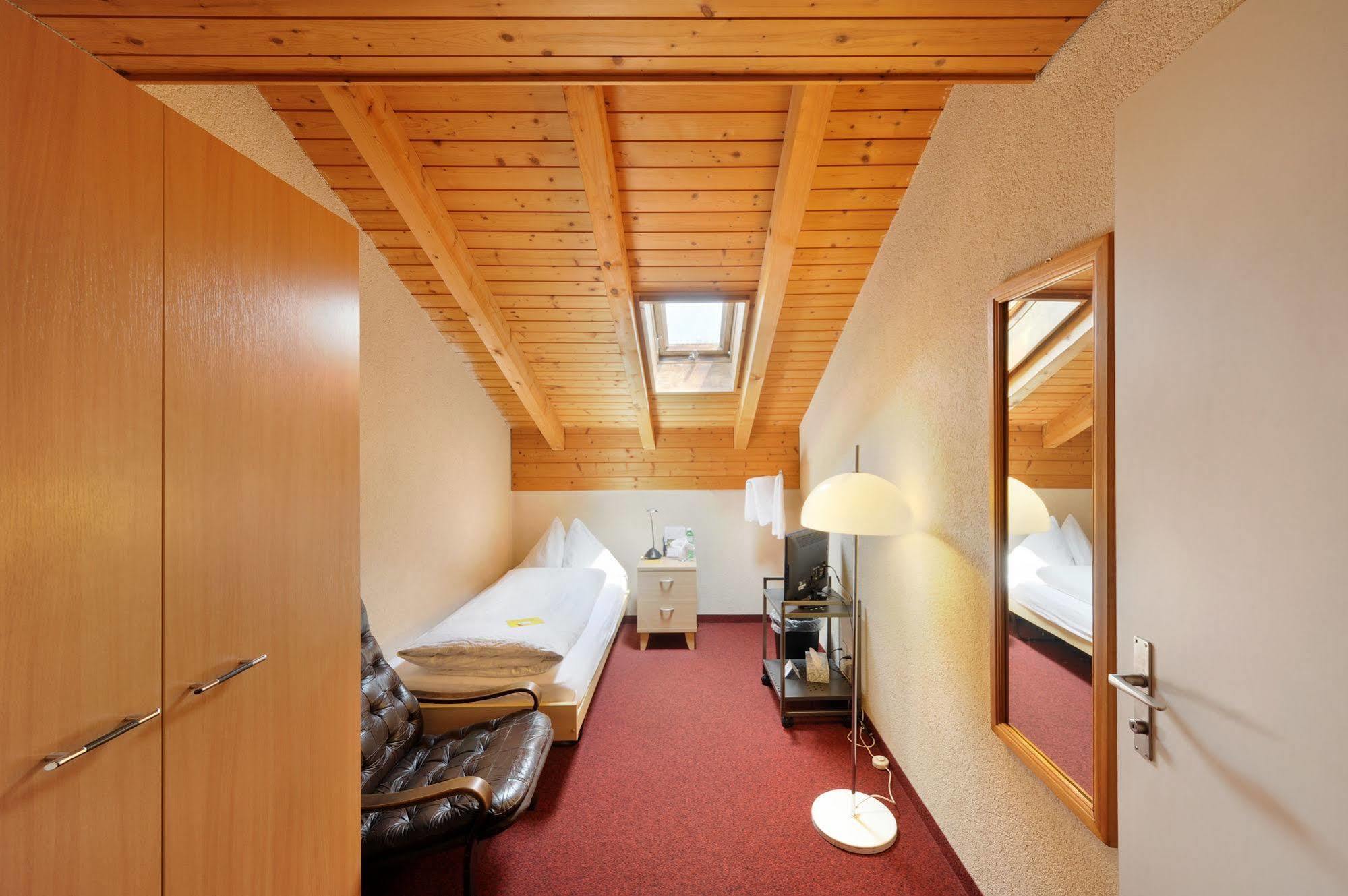 Hotel Alpha Thun Eksteriør billede