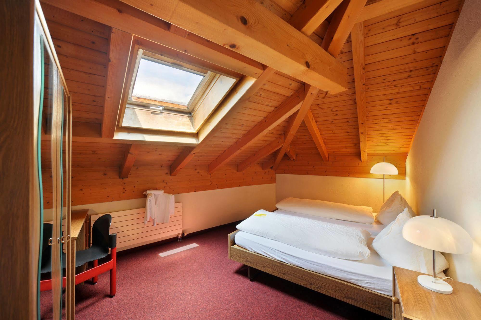 Hotel Alpha Thun Eksteriør billede
