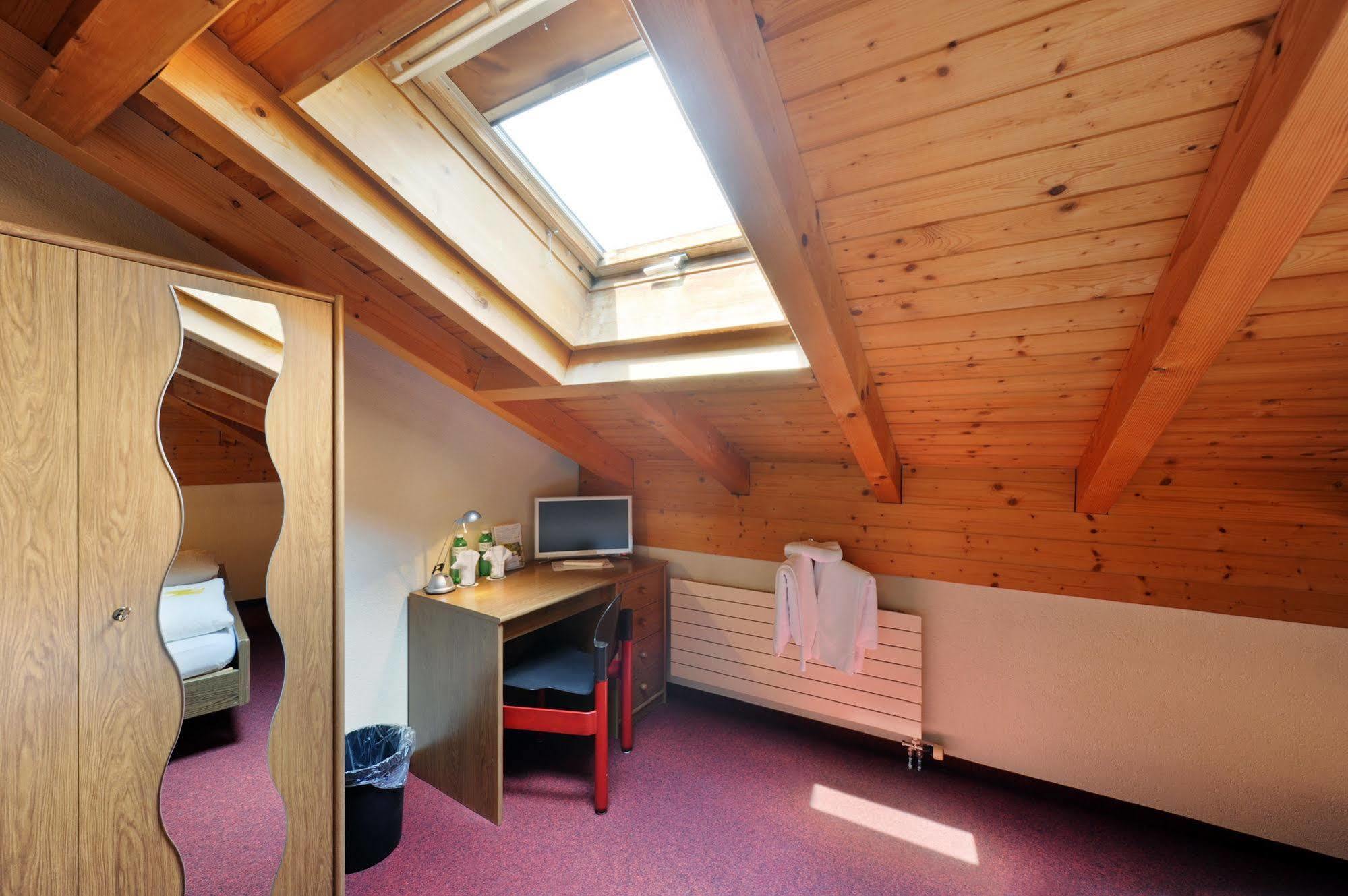 Hotel Alpha Thun Eksteriør billede